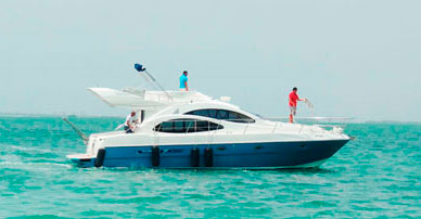 cancun boats